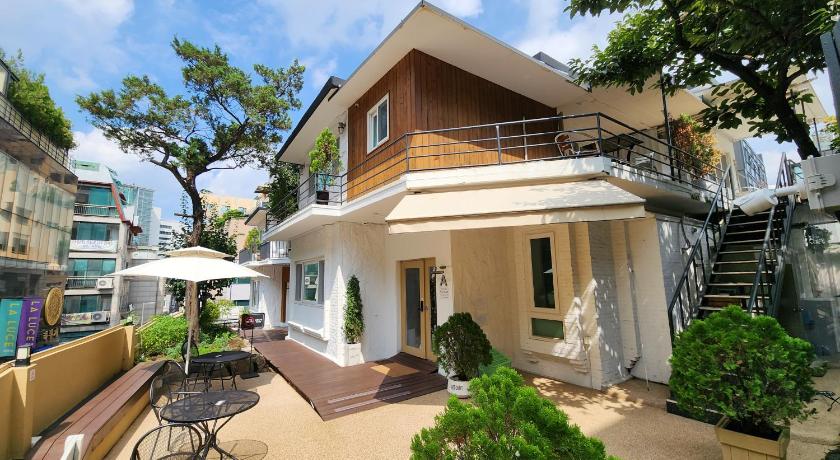 OYO Myeongdong 5 Lodge photo