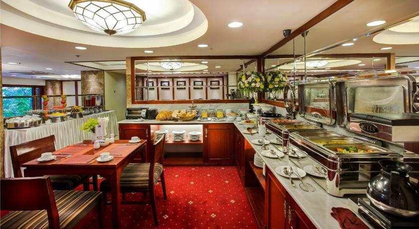 河内 Conifer Boutique Hotel 4星级 酒店 泳池