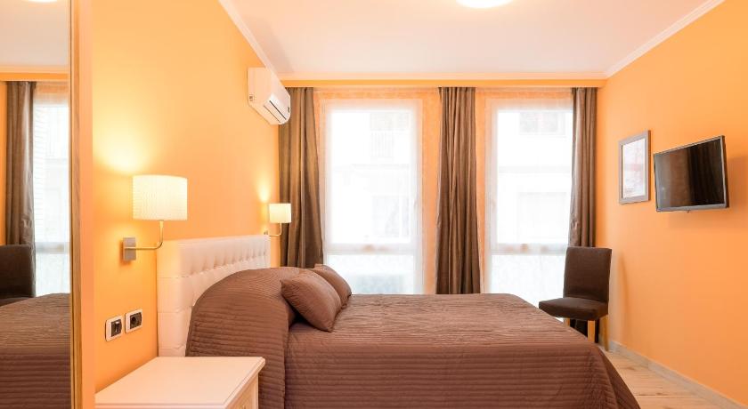 Image of Deluxe Room 4