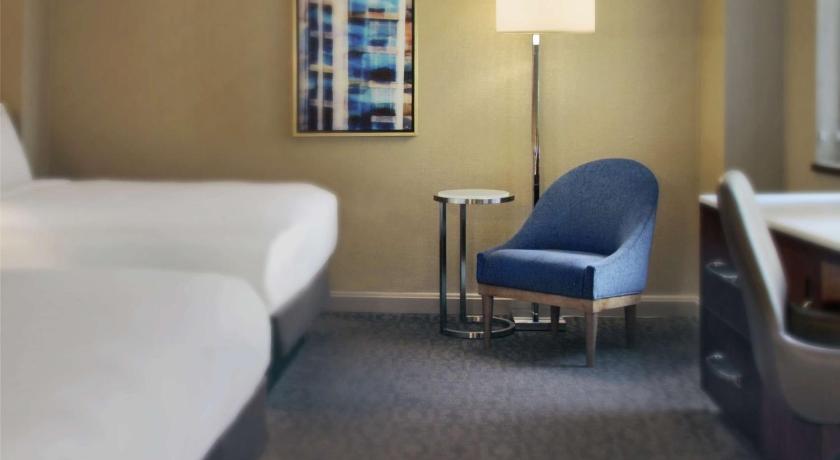 Фото: HIGH FLOOR SUPERIOR ROOM - 1 KING BED (High Floor Superior Room - 1 King Bed) 9
