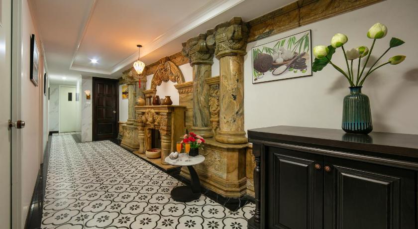 ハノイ Media Central Hotel & Spa 4つ星 ホテル 外観