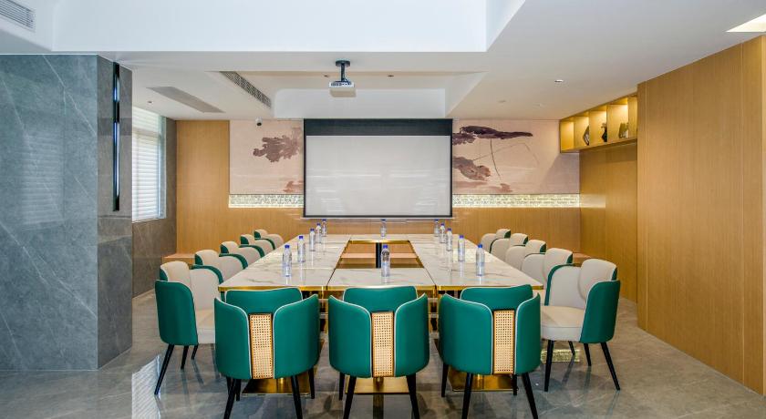 Yiwu Baide Theme Hotel – Jinhua, FL