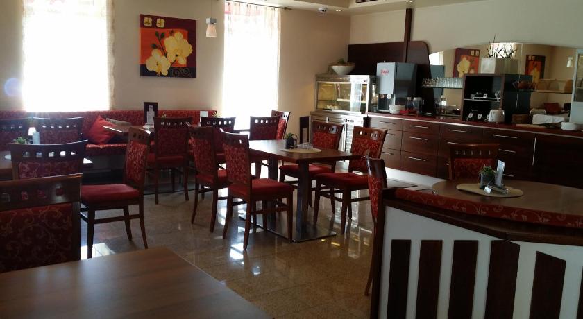 Grieskirchen Hotel Checkin 2-Star Hotel restaurant