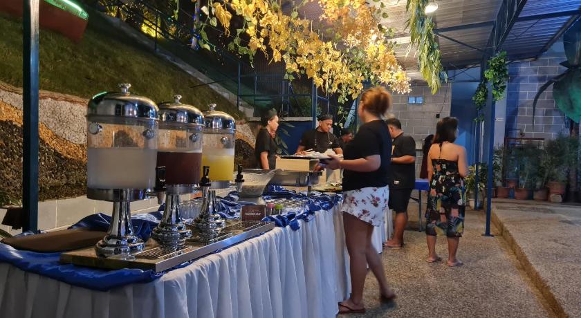 Hideaways Restobar and Resort - image 9