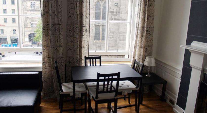 Image of Two Bedroom Apartment 11