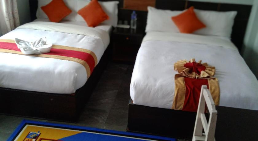 Hotel Blue moon Pokhara — Pokhara (2)