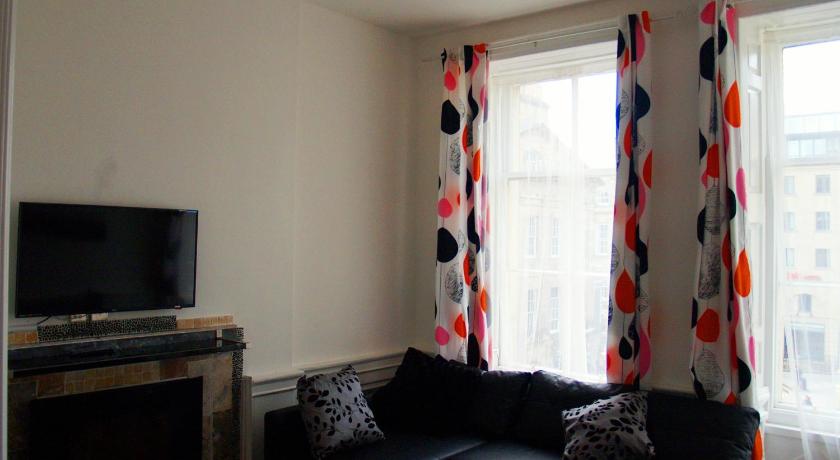 Image of Two Bedroom Apartment 8