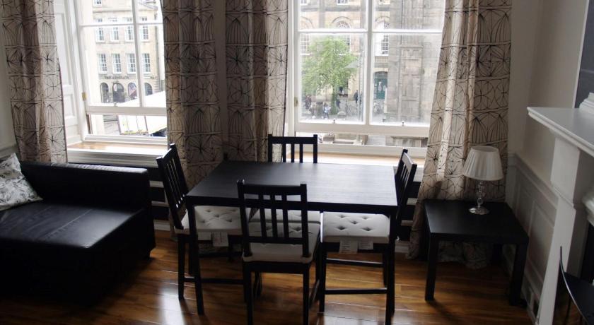 Image of Two Bedroom Apartment 8