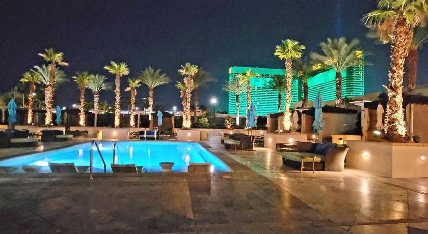 ラスベガス The Signature at MGM Condo! Stunning Strip Views & No Resort Fees! 5つ星 宿泊施設 外観
