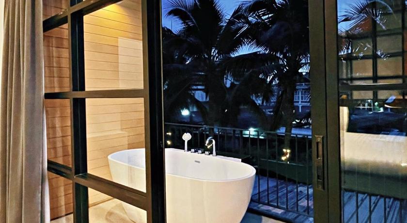 Image of Suite Room 7