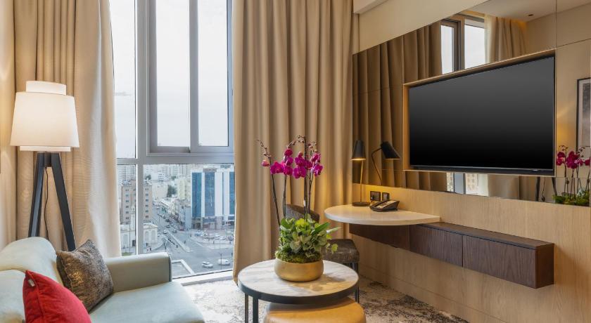 Embassy Suites by Hilton Doha Old Town - image 2