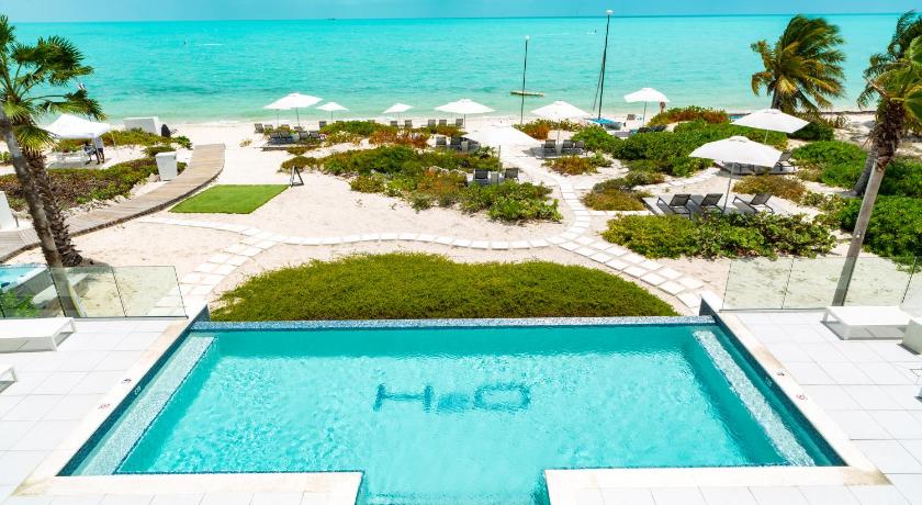 H2O LifeStyle Resort — Hotel in Providenciales