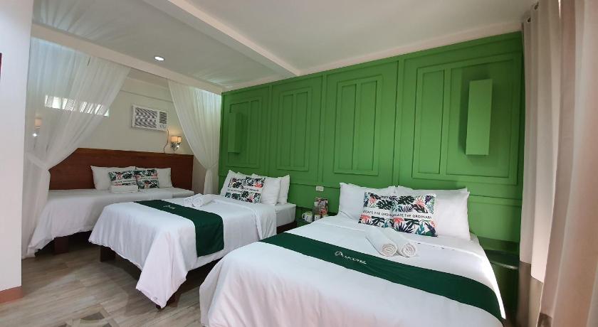 Image of Family Deluxe Room 3