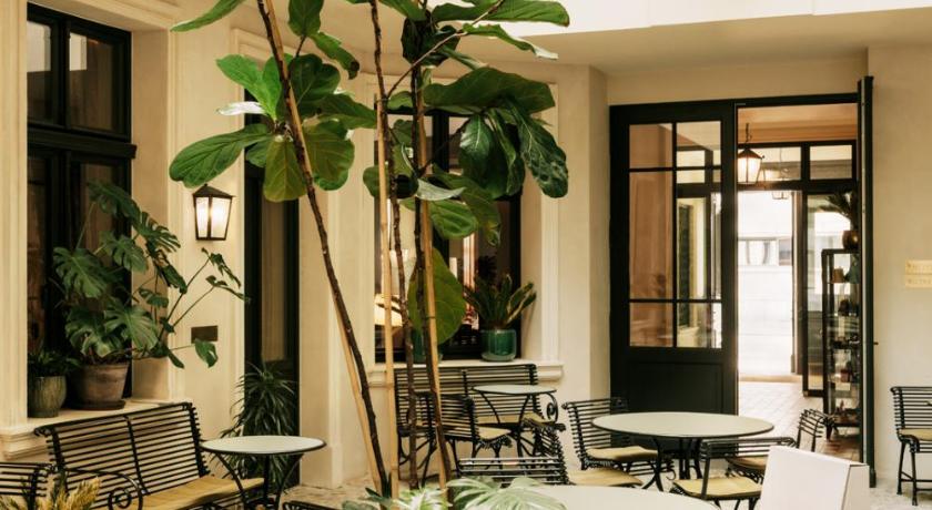 베를린 Boutique Hotel Château Royal (Boutique Hotel Chateau Royal) 5성급 호텔 수영장