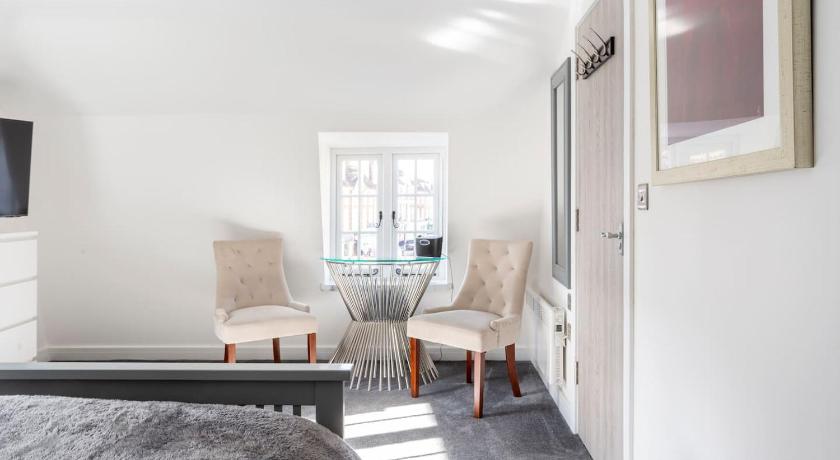 布兰福德论坛 The Secret, Stylish & Spacious En Suite in Blandford Forum, Dorset 4星级 酒店 套房