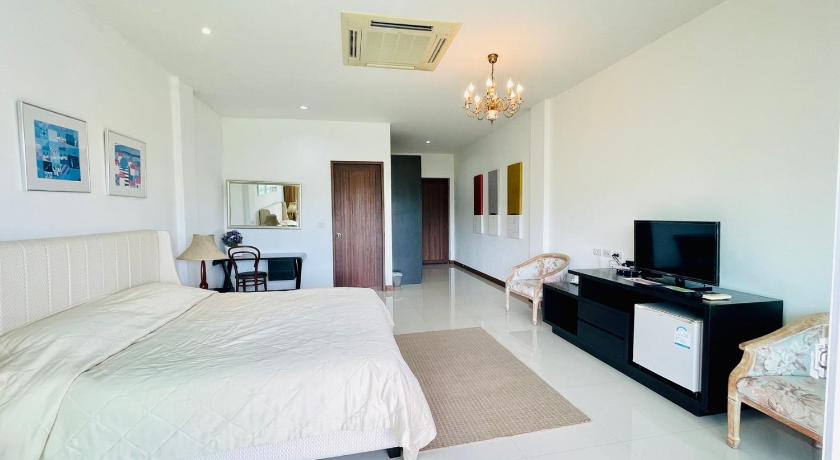 Image of Standard Double or Twin Room with Balcony 9