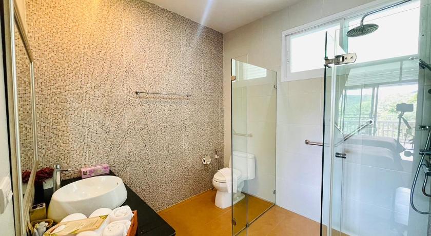 Image of Standard Double or Twin Room with Balcony 2