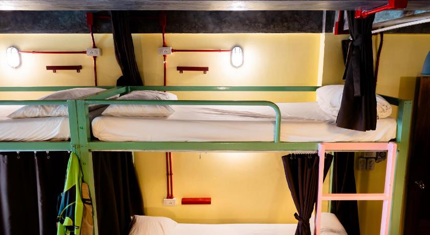 Image of 8 Bed Mixed Dorm - Shared Bathroom 9