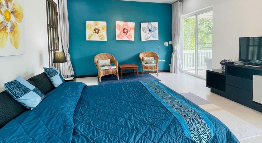 Image of Superior Room with Balcony 13