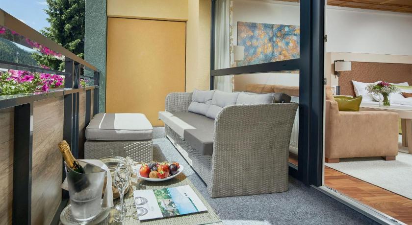 Image of Junior Suite with Balcony 3