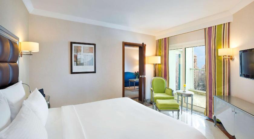 Image of KING ONE BED ROOM SUITE WITH CITY VIEW 6
