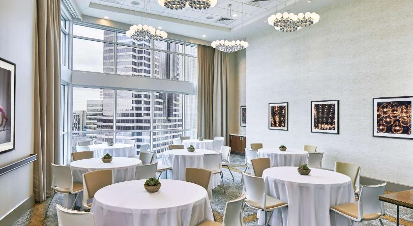 애틀랜타 (GA) 햄프턴 인 앤 스위트 애틀랜타 미드타운 (Hampton Inn and Suites Atlanta Midtown) 3성급 호텔 수영장