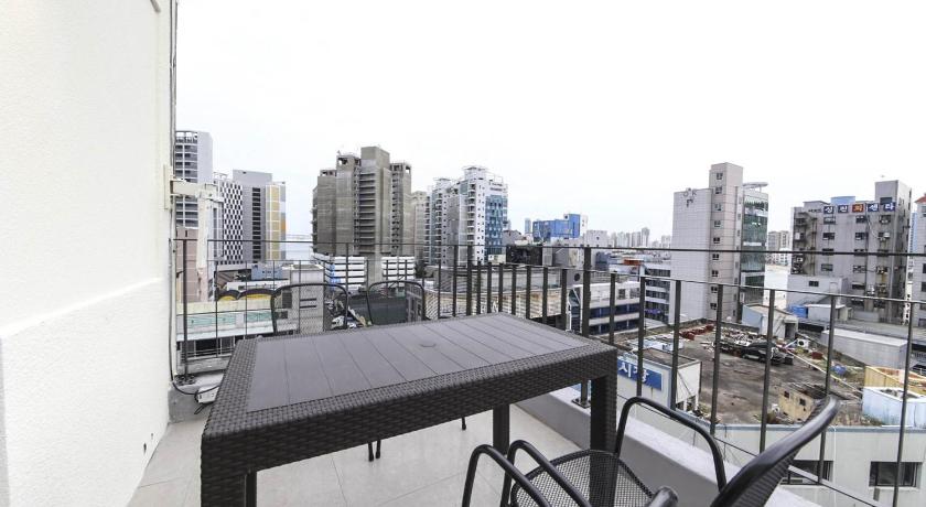 プサン BONA Tree Hotel 2つ星 ホテル ロビー