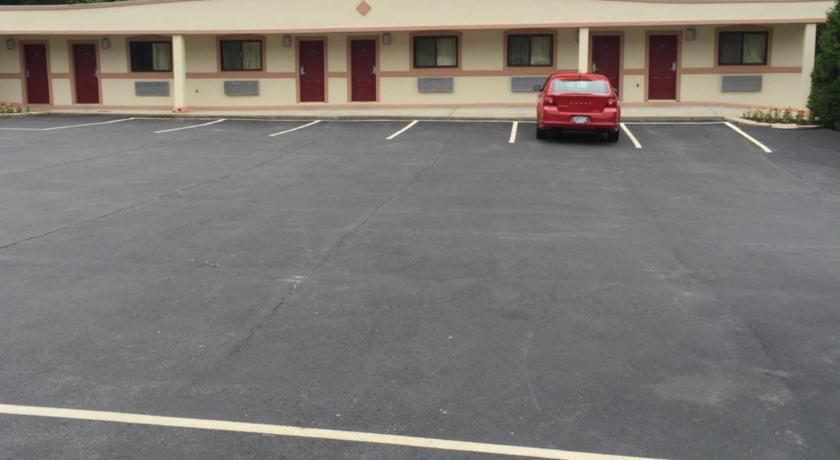 Skyview Motor Inn photo