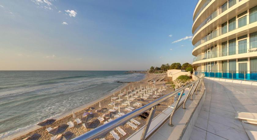 SPA HOTEL SIRIUS BEACH - image 4