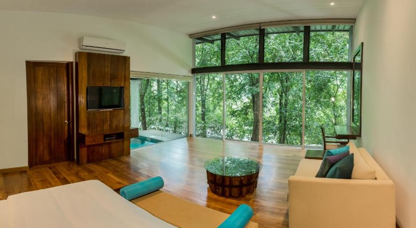 Image of Suite with Private Plunge Pool and Sauna 0