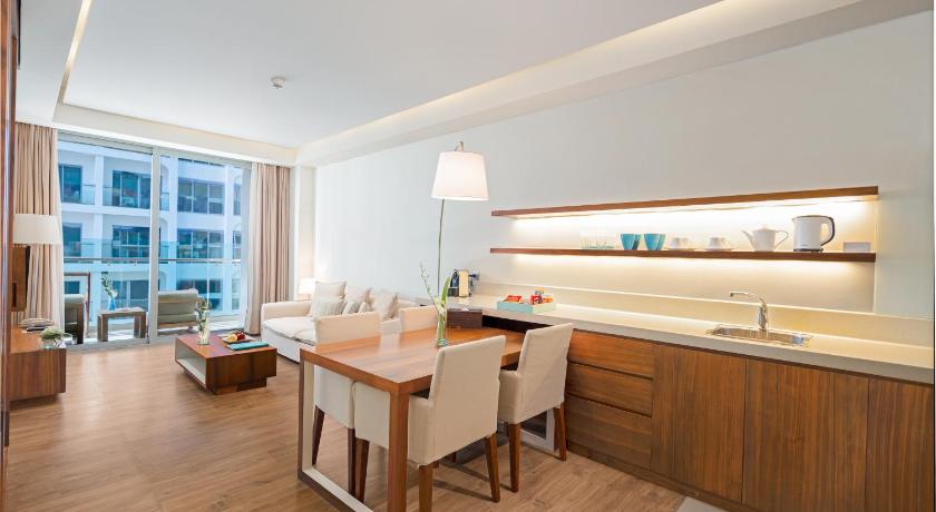 Image of 2-Bedroom City View Suite for 2 People with Balcony 2