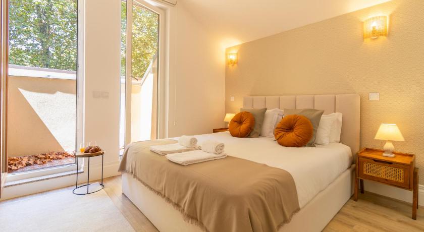 Urban House Marques by LovelyStay