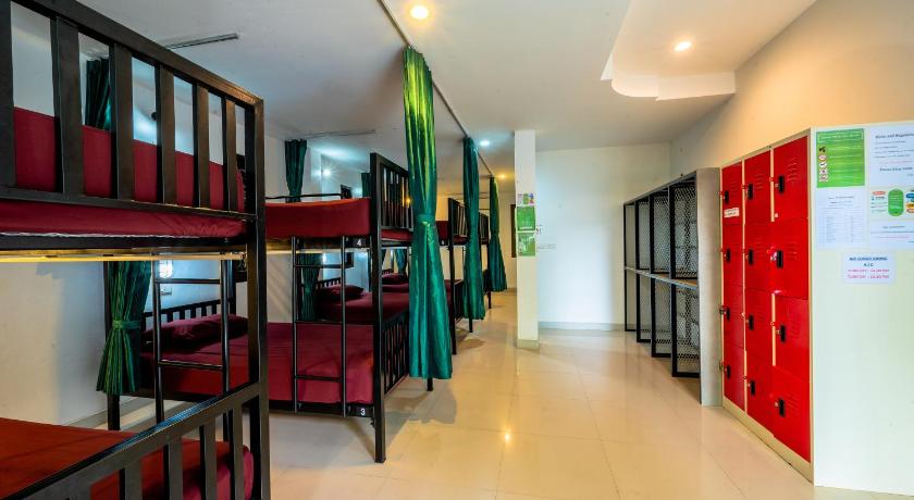 Image of Bed in 8-Bed Mixed Dormitory Room 1