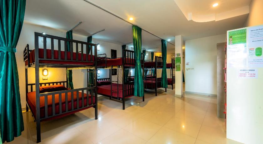 Image of Bed in 8-Bed Mixed Dormitory Room 0