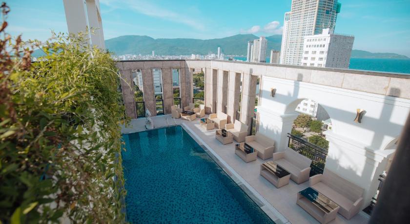 ダナン DanaCiti Hotel 4つ星 ホテル ロビー