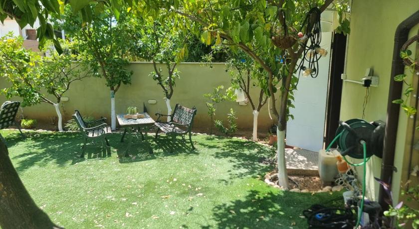 Foto von B&B Amit 18 minutes from the airport - אירוח כפרי עמית 18 דקות משדה תעופה - Agoda-Rabattbuchung