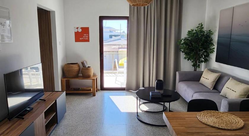 Adamandri Lodge - Prime Location