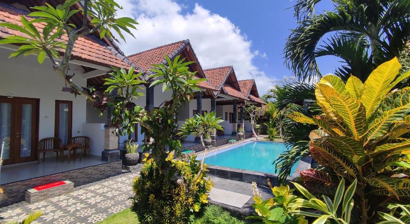 Bali Miko Bali Bungalow 4-Star Guesthouse lobby