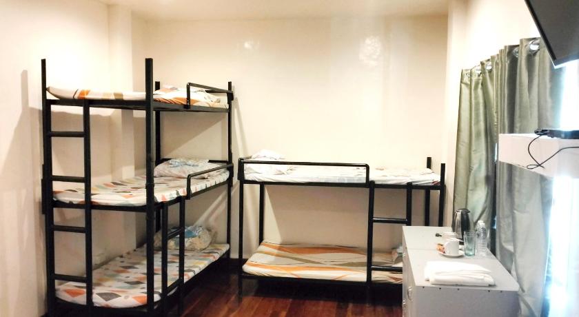 Image of 8-Bed Mixed Dormitory Room 1