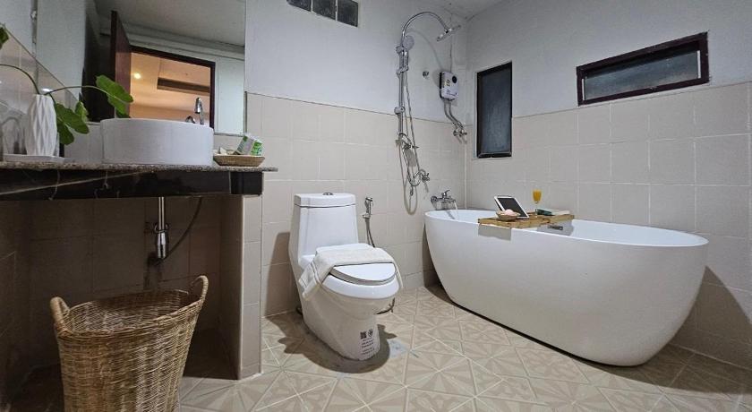 Image of Deluxe Double Room with Beach Access 6