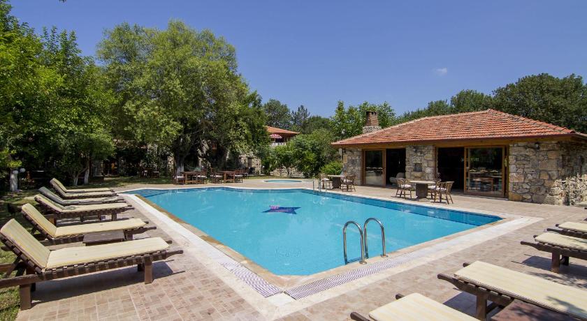 Doga Apartments photo