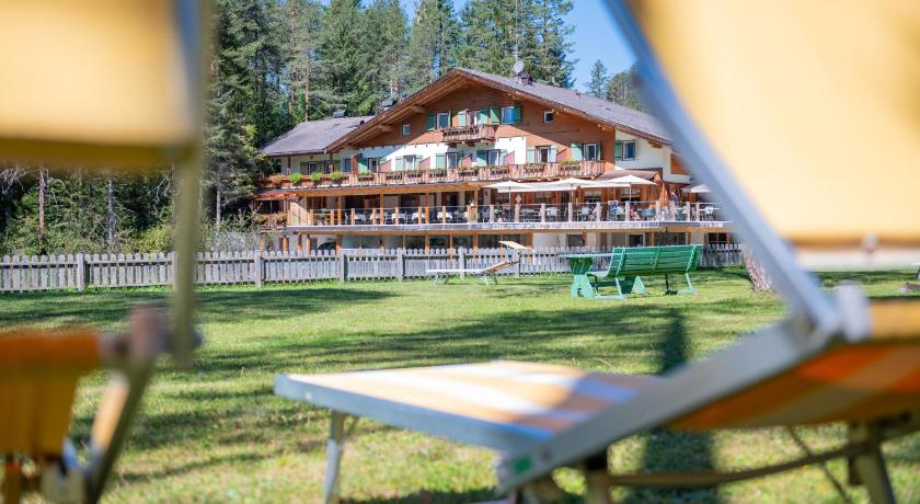 マレーベ Hotel Lago della Creta 3つ星 ホテル 施設