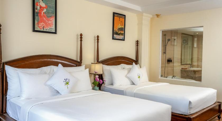 Zdjęcie: Elegant Suite with City View - Free One Time Happy Hour 3