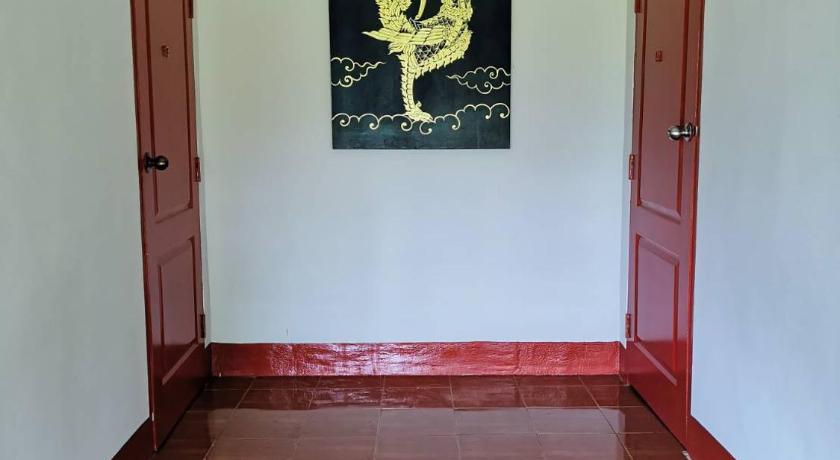 Image of Family Room 11