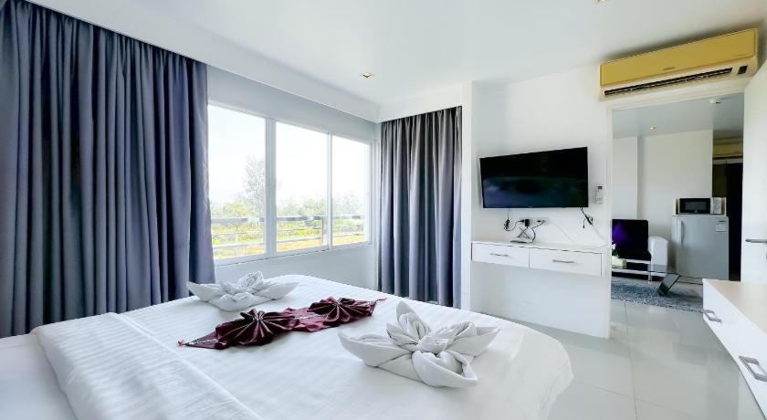 Image of Two Bedroom Suite 6