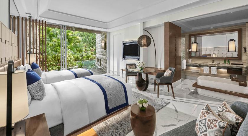 Image of Luxury Room - Club Sofitel Access Included 1