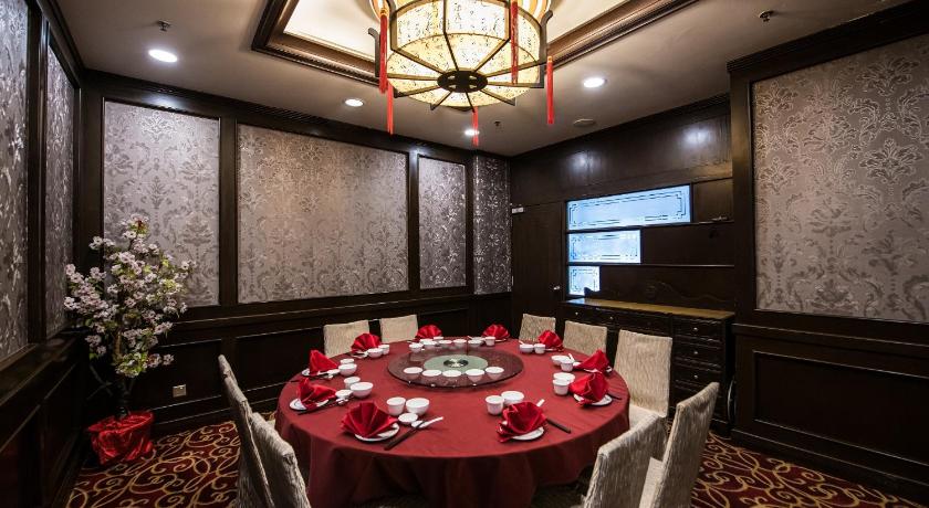 サンダカン Sabah Hotel 4つ星 ホテル 外観