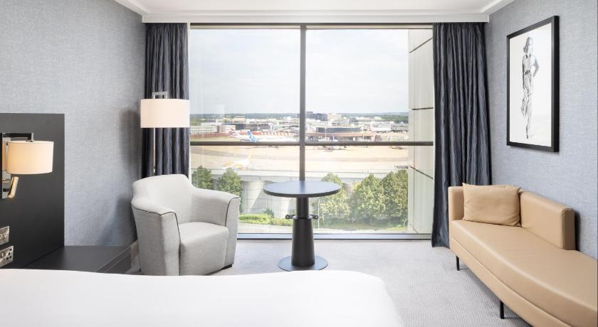 Image of Luxury Room, 1 Queen Bed 0
