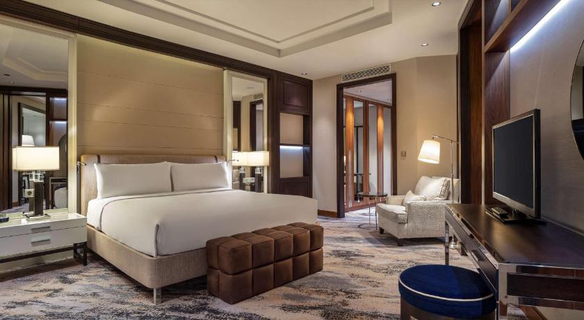 Image of King Taksim Suite Sea View W Lounge Access 1