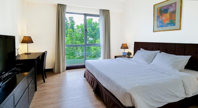 Image of Three Bedroom Villa 9